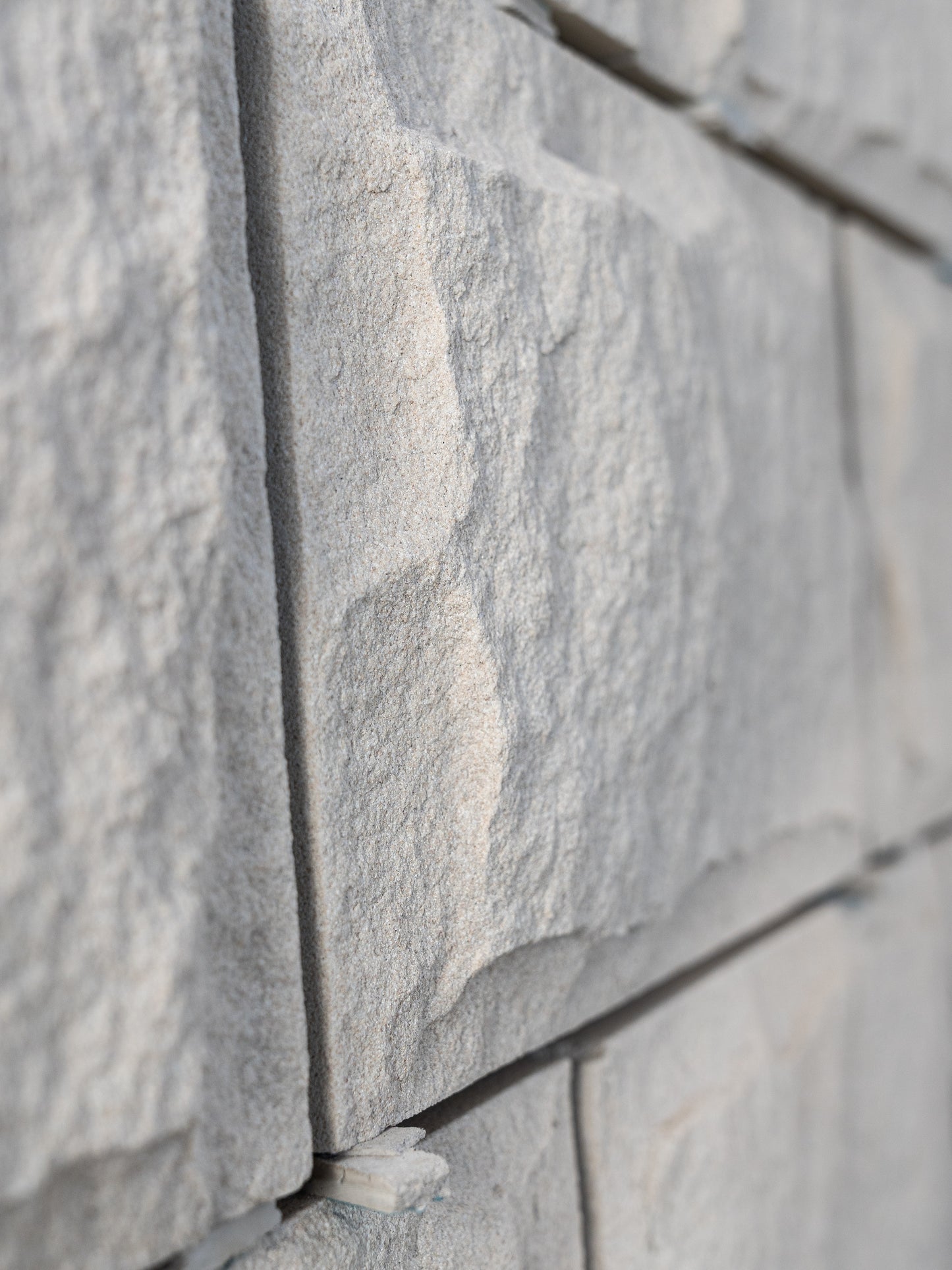 Australian White Rockface Sandstone Cladding
