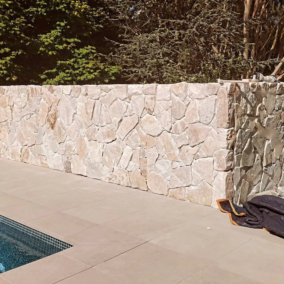 Beige Irregular Eyre Random Cladding