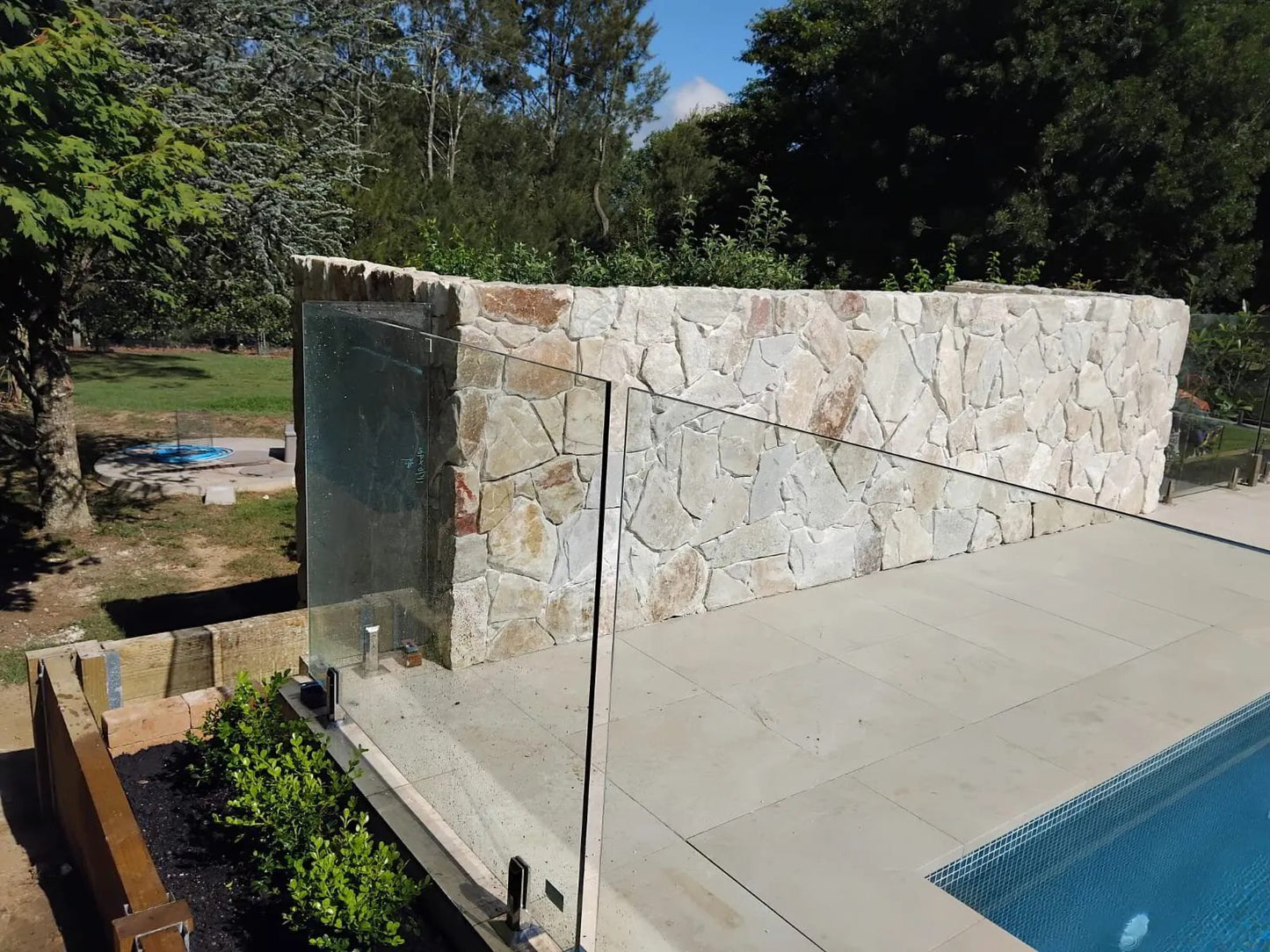 Beige Irregular Eyre Random Cladding
